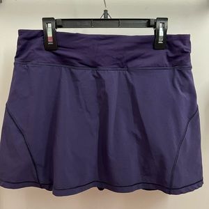 Lululemon navy blue skirt size 6
